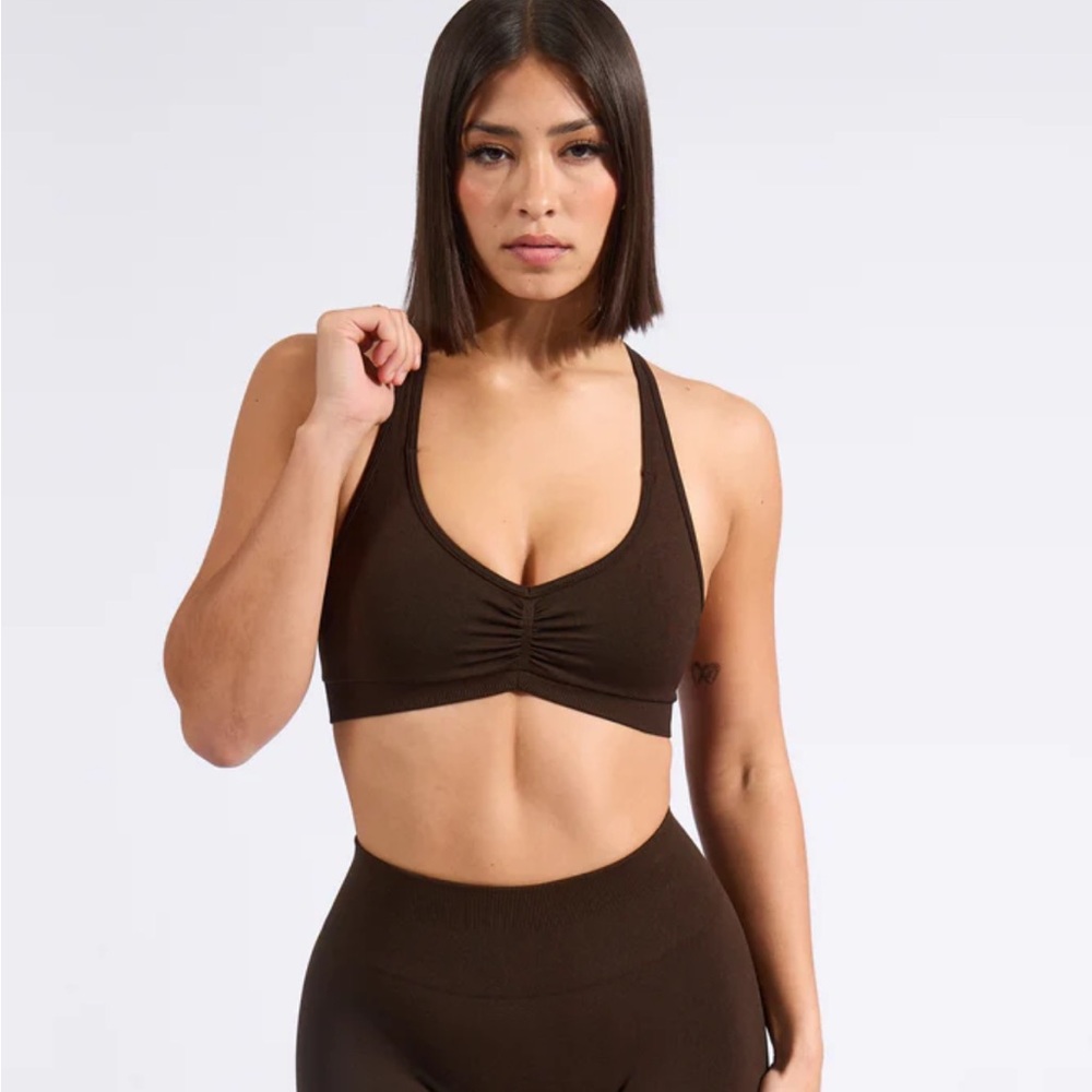 ⭐️NWT BuffBunny Brown Sports Bra Halter Neck Racerback